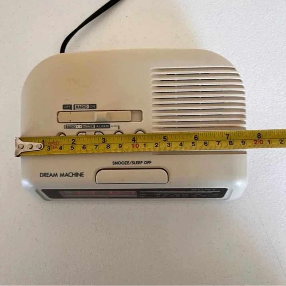 Vintage Sony Dream Machine Clock Radio Battery Backup Model ICF C25 READ DESCRIP